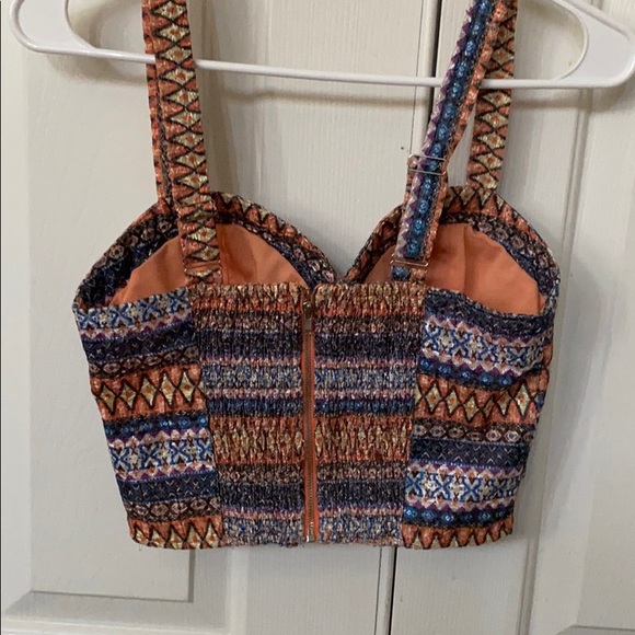 Crop top - Picture 2 of 2